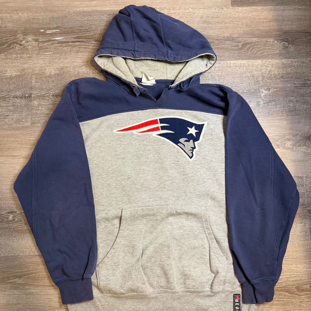 Vintage New England Patriots Hoodie Navy Gray Embroidered Logo Cut Neck XL